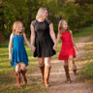 Meet your Posher, Danyelle